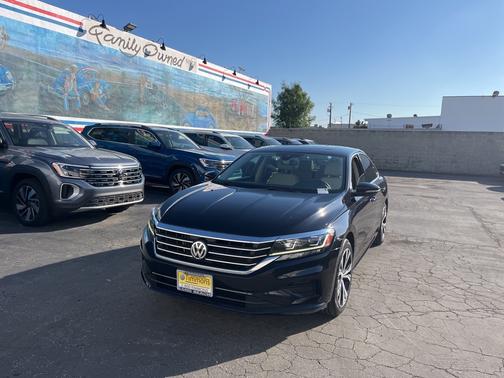 2022 Volkswagen Passat 2.0T SE