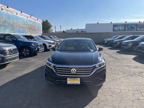 2022 Volkswagen Passat 2.0T SE