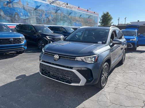 2025 Volkswagen Taos 1.5T SE