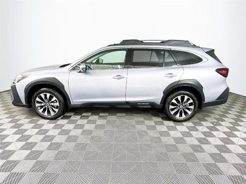 Ice Silver Metallic 2025 Subaru Outback Touring
