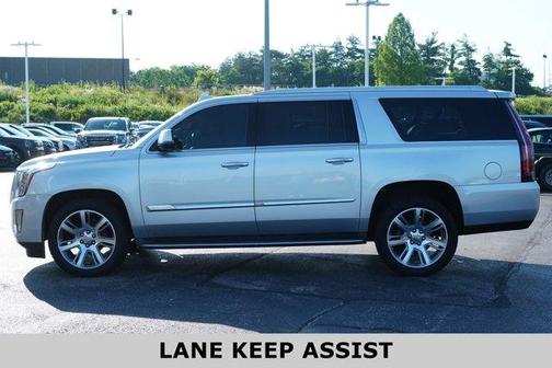 2016 Cadillac Escalade ESV Luxury