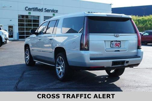 2016 Cadillac Escalade ESV Luxury