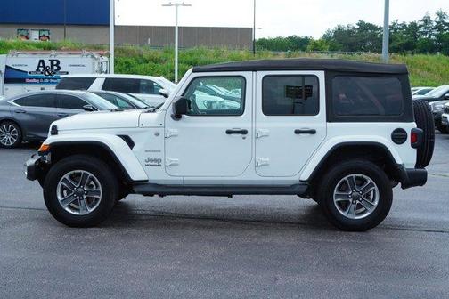 2022 Jeep Wrangler Unlimited Sahara