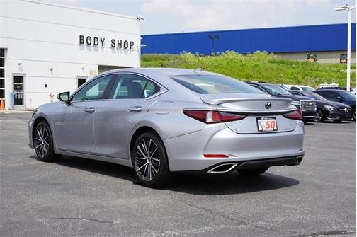 2024 Lexus ES 350