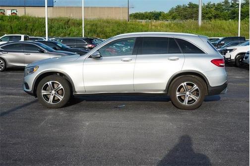 2017 Mercedes-Benz GLC 300 Base