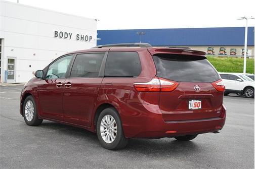 2016 Toyota Sienna L