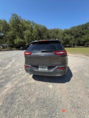 Gray 2015 Jeep Cherokee Limited