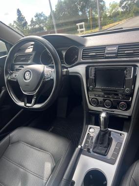 White 2019 Volkswagen Passat 2.0T Wolfsburg Edition