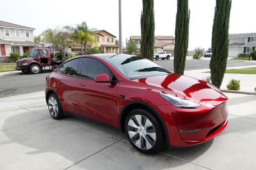 2024 Tesla Model Y Long Range