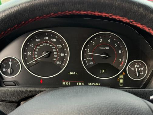 White 2018 BMW 330 i xDrive