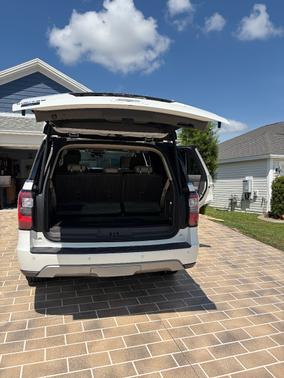 White 2020 Ford Expedition Limited