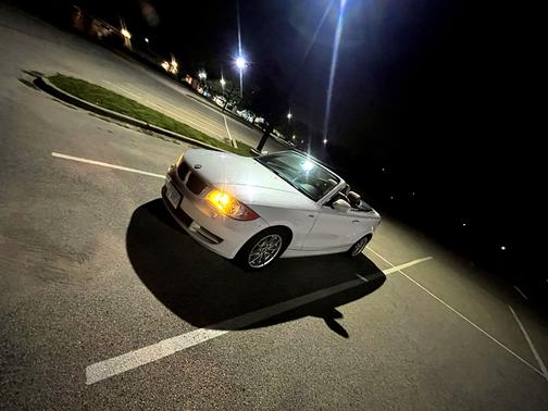 White 2011 BMW 128 i