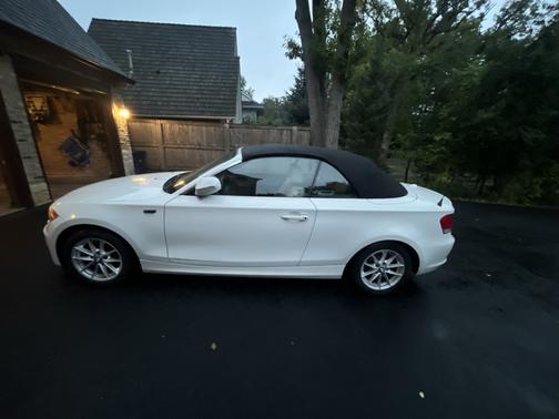 White 2011 BMW 128 i