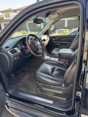 2011 Cadillac Escalade ESV Base