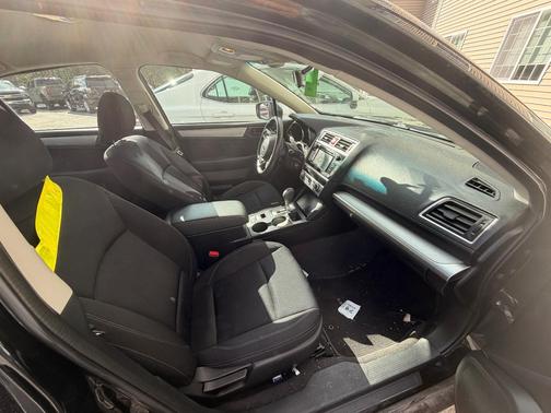Black 2019 Subaru Legacy 2.5i