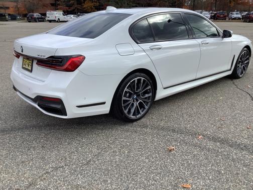 2020 BMW 750 i xDrive