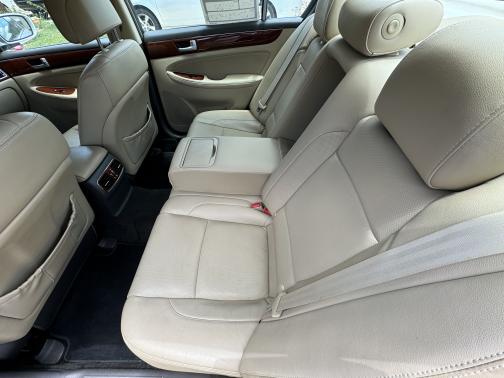 2013 Hyundai Genesis 3.8