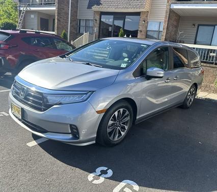 Silver 2022 Honda Odyssey EX-L