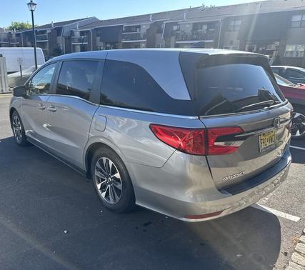 Silver 2022 Honda Odyssey EX-L