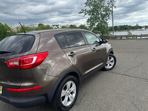 Brown 2013 Kia Sportage LX