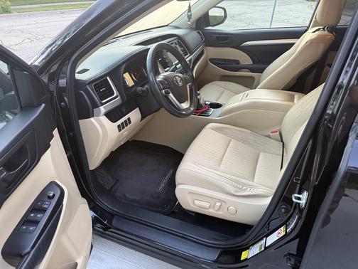 2015 Toyota Highlander LE Plus