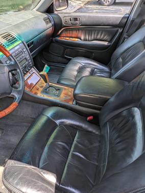 2000 Lexus LS 400 LS