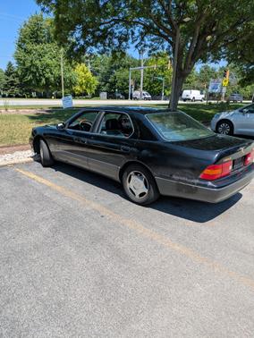 2000 Lexus LS 400 LS