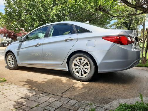 Silver 2012 Hyundai SONATA GLS