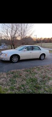 2009 Cadillac DTS 1SB