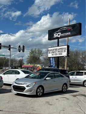 Silver 2015 Hyundai SONATA Hybrid Limited