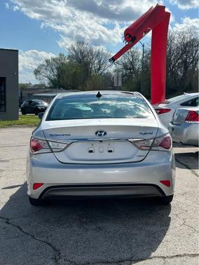 Silver 2015 Hyundai SONATA Hybrid Limited