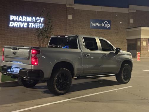 2024 Chevrolet Silverado 1500 Custom Trail Boss