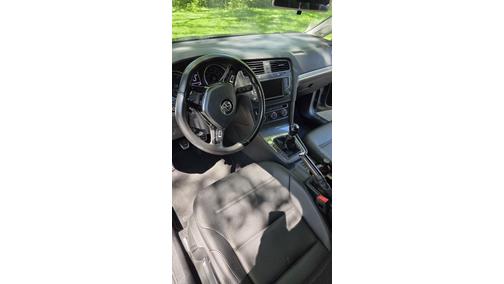 Gray 2017 Volkswagen Golf Alltrack TSI SE