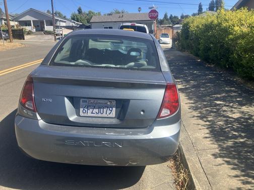 Blue 2005 Saturn Ion 2