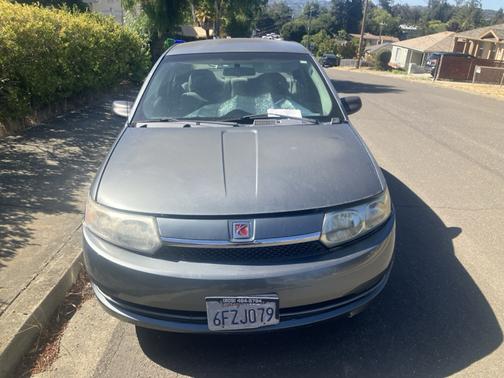 Blue 2005 Saturn Ion 2