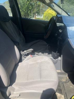 Blue 2005 Saturn Ion 2