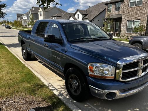 2006 Dodge Ram 1500 SLT Mega Cab