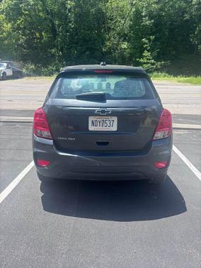 Gray 2019 Chevrolet Trax LS