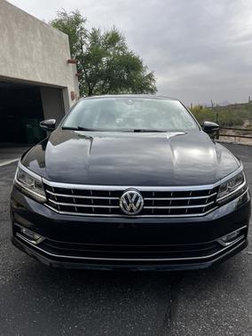 2018 Volkswagen Passat 2.0T SEL Premium