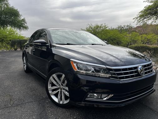 2018 Volkswagen Passat 2.0T SEL Premium