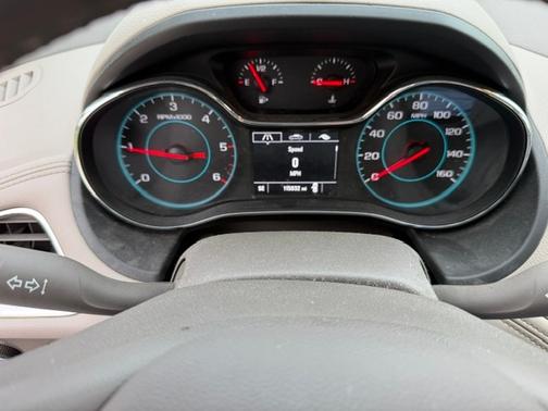 Beige 2018 Chevrolet Cruze LT