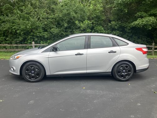 Silver 2013 Ford Focus S