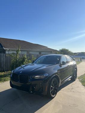 Black 2023 BMW X4 xDrive30i