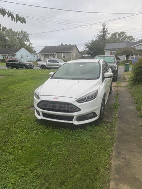 White 2015 Ford Focus ST Base