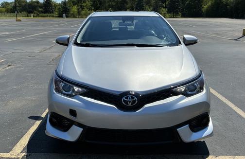 Silver 2017 Toyota Corolla iM Base