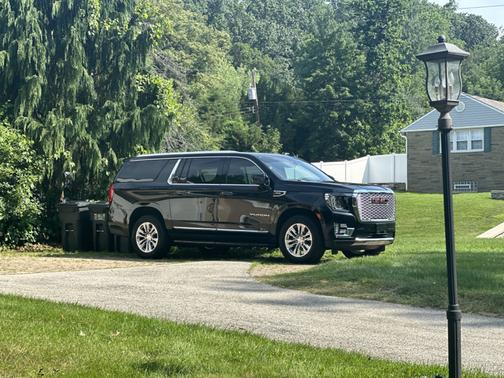 2021 GMC Yukon XL SLT