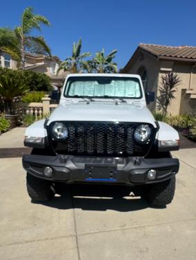 White 2021 Jeep Gladiator Willys