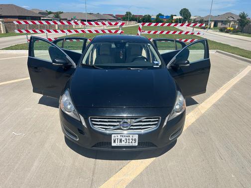 Black 2012 Volvo S60 T5