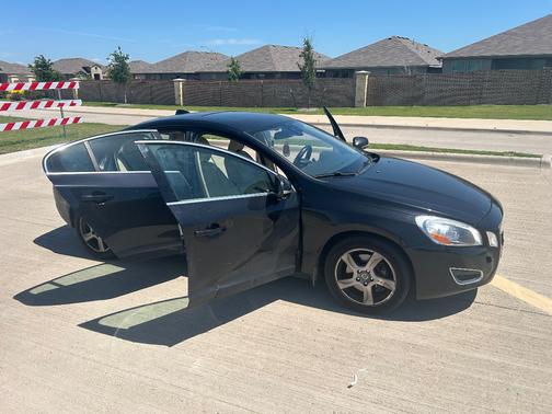 Black 2012 Volvo S60 T5