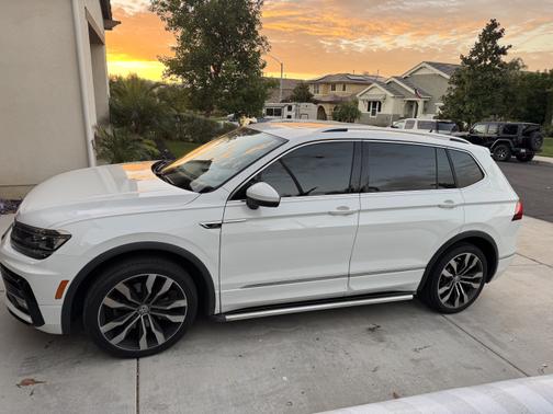 2018 Volkswagen Tiguan 2.0T SEL Premium